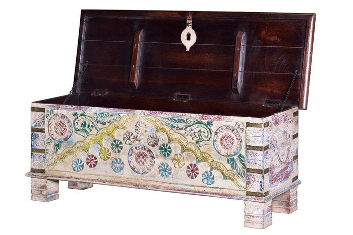 Giner y Colomer Coffre de rangement en bois de manguier, finition multicolore lavée pastel, détails fer, 45 x 116 x 40 cm